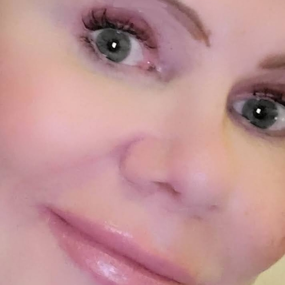 New/NWTO. Gently worn. Quality vintage. Adidas, Banana, Gap, Zara, Lilly & More. - Picture 4 of 5